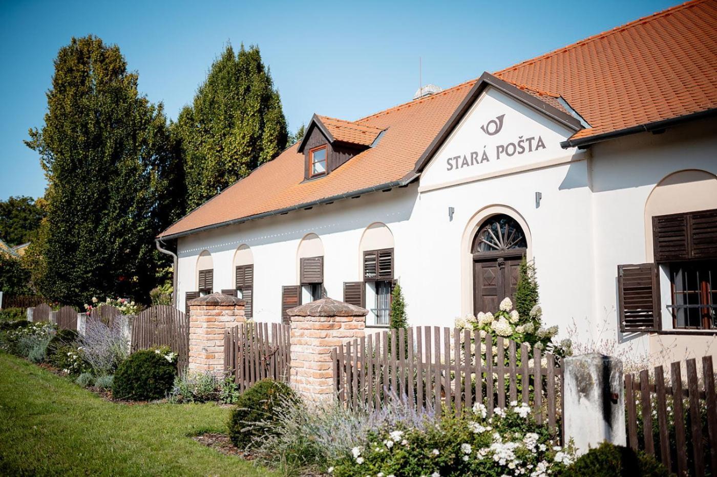 Penzion Stara Posta Kovalovice Exterior foto